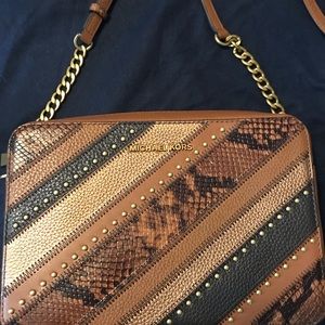 NWOT Michael Kors Purse with Adjustable Strap.